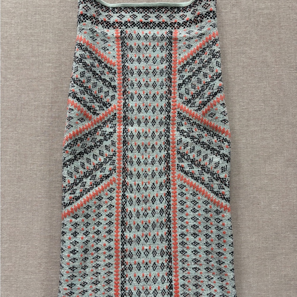 BCBG Max Azria pastel bodycon pencil skirt. - Picture 5 of 10